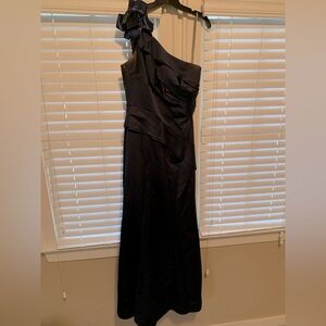 ELEGANT NAVY BLUE GOWN - WHITE BY VERA WANG - SIZE 10